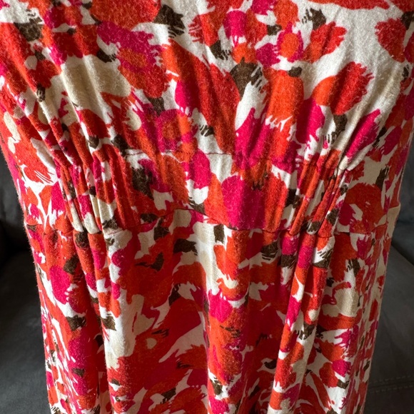 CAbi Red and White Floral Dress - Picture 2 of 7